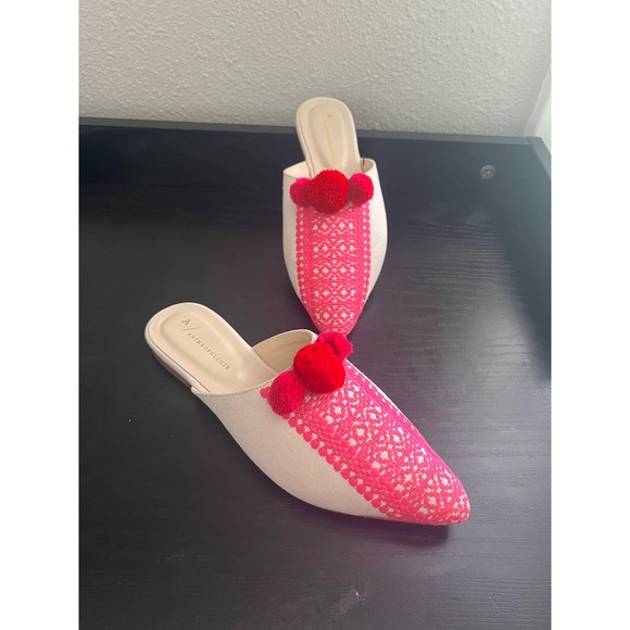Anthropologie Pompom Embroidered Mule Slides - Picture 2 of 6